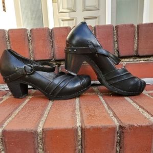 Dansko Mary Jane Heel Black size 38